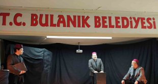 Bulanık'ta 'Şahidimiz Anadolu' oyunu sahnelendi