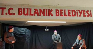 Bulanık'ta "Şahidimiz Anadolu" oyunu sahnelendi