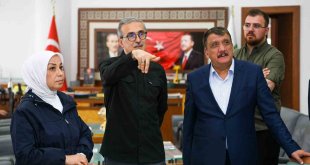 Savunma Sanayii Başkanı Demir: "Deprem bölgesine özel bir önem vermekteyiz"