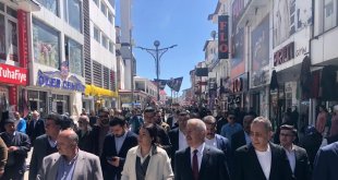 Ulaştırma Eski Bakanı Ahmet Arslan Ağrı'da vatandaşlarla buluştu
