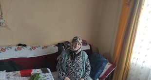 Kars'ta yaşlı kadının evini soydular