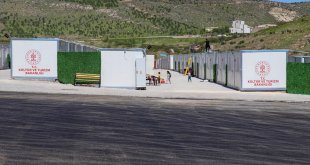 Kültür ve Turizm Bakanı Ersoy, depremlerden etkilenen Malatya'da incelemelerde bulundu