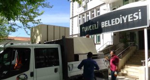 Tunceli Belediyesi hizmet binası depreme dayanıksız çıkınca boşaltıldı
