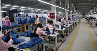 Muş'ta 416 kişinin istihdam edileceği tekstil fabrikası açıldı