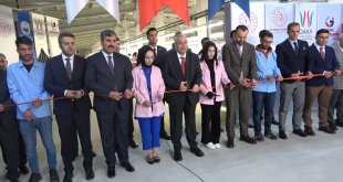 Muş'ta 416 kişinin istihdam edildiği tekstil fabrikası törenle açıldı