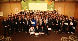 İş dünyasına yön veren CEO'lar t-MBA Zirvesi'nde gençlerle buluşacak