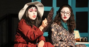 Erzurumlu öğrenciler, depremzedelere yardım için sahne alıyorlar