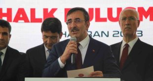 Cumhurbaşkanı Yardımcısı Yılmaz: "İnsanların başörtüsü ile uğraşan zihniyeti gündemimizden kaldırdık"
