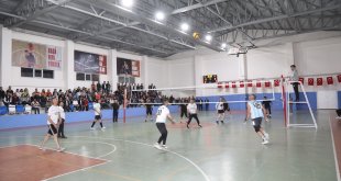 Başkale'de kurumlar arası voleybol turnuvası sona erdi