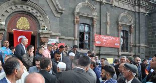 Kars'ta hacı adayları uğurlandı