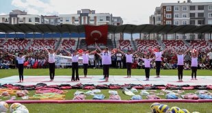 'Spor Van' yaz okulları törenle açıldı