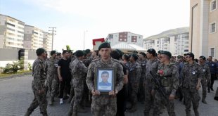 Bitlis'te trafik kazasında hayatını kaybeden polis memuru memleketine uğurlandı