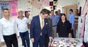 Çemişgezek Halk Eğitimi Merkezi yıl sonu sergisi açıldı