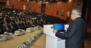 Kars'taki sempozyumda Doğu Anadolu'daki mezalimin izleri gözler önüne serildi