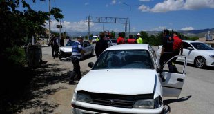 Erzincan'da ki trafik kazalarında 1'i bebek 6 kişi yaralandı