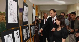 Oltu Anadolu Lisesi'nde sanat haftası etkinliği