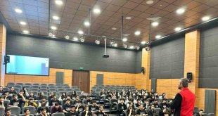 Ağrı Emniyetinden öğrencilere güvenlik semineri