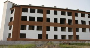 Malazgirt Devlet Hastanesi'nin inşaat çalışmaları devam ediyor