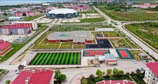 Van'da 11 ilçeye 11 spor kompleksi yapıldı