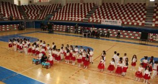 Ağrılı minikler yıl sonu etkinliğinde buluştu