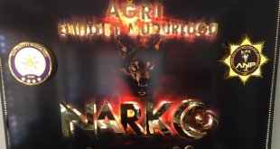 Ağrı'da İran uyruklu şahısların ayakkabılarında esrar ele geçirildi