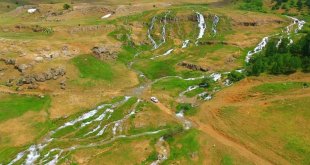 Erzincan'da Konarlı Şelalesi doğal güzelliğiyle ziyaretçilerini bekliyor