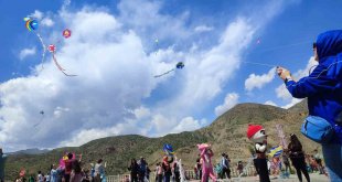 Uçurtmalar uçtu, çocuklar yıl sonu yorgunluklarını attı