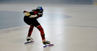 Üç çocuklu çiftin koruyucu ailesi olduğu kızları Funda, patende başarıya koşuyor