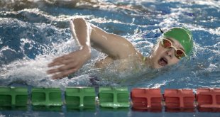 Bosna Hersekli genç yüzücüler, Avrupa Şampiyonası'na Erzurum'da hazırlanıyor