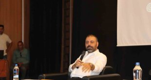 Ağrı, sorunlarının çözümü için konuşuyor