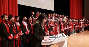 MAUN'da 2022-2023 akademik yılı mezuniyet töreni düzenlendi