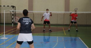 Erzincan, badmintoncu yetiştirmedeki başarısıyla dikkati çekiyor