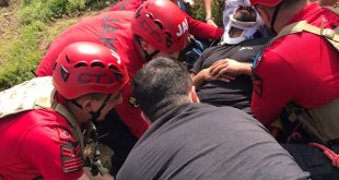 Tunceli'de kayalıktan düşen kişi askeri helikopterle hastaneye ulaştırıldı