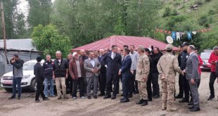 Vali Memiş ve Büyükşehir Belediye Başkanı Sekmen, yangın mağdurlarını dinledi