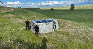 Erzurum'da hafif ticari aracın devrildiği kazada 6'sı çocuk 9 kişi yaralandı