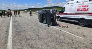Ağrı'da trafik kazası; 1 çocuk öldü, 6 kişi yaralandı