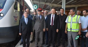 Malatya'yı hızlı trenle Ankara ve İstanbul'a bağlayacak Sivas Bölgesel Treni seferleri başladı