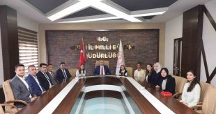 Ağrı Milli Eğitim Müdürü Kökrek, TÜBİTAK şampiyonu olan YBO öğrencilerini ağırladı