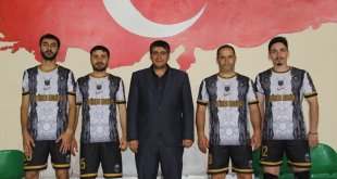 Solhan Ayak Tenisi Takımı'nın hedefi üçüncü kez Türkiye Şampiyonluğu