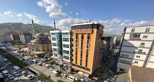 Yüksekova'nın il olması vatandaşları sevince boğdu