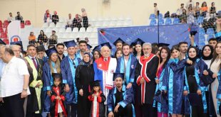 Hakkari Üniversitesinde mezuniyet töreni