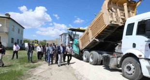 Başkan Vekili Aydın asfalt çalışmalarını inceledi