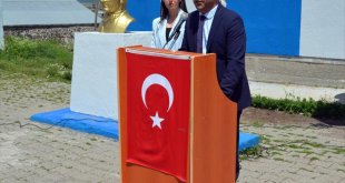 Sarıkamış'ın Alisofu köyünde başarılı öğrenciler ödüllendirildi