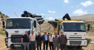 Depremin vurduğu Doğanşehir'de yaralar sarılıyor