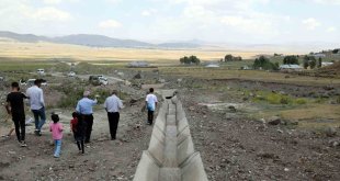 Özalp'te 720 hektar alan suyla buluştu