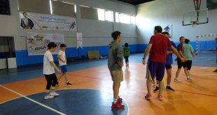 Geleceğin basketbolcuları Tatvan'da yetişiyor