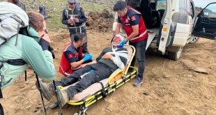 Çek dağcı Ağrı Dağı'nda yaralandı