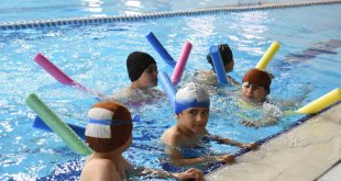 Aziziye'de ücretsiz yüzme kursları başlıyor