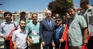 Kurtulmuş'a Erzurum' un ilk engelli araştırma raporu sunuldu