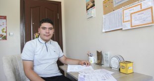 LGS'de 500 tam puan alan Bitlisli öğrenci, TÜBİTAK Fen Lisesi'ne gidecek